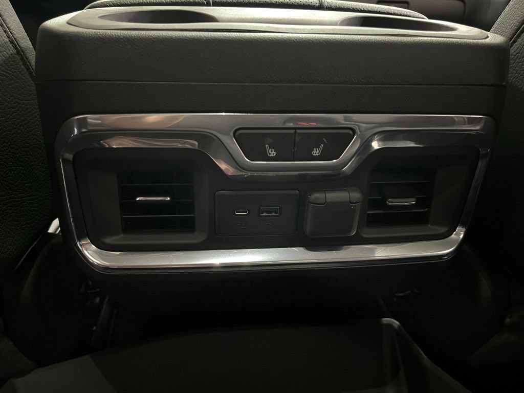 Certified 2021 GMC Sierra 3500 Denali w/ Denali Ultimate Package AWD/4WD image 24