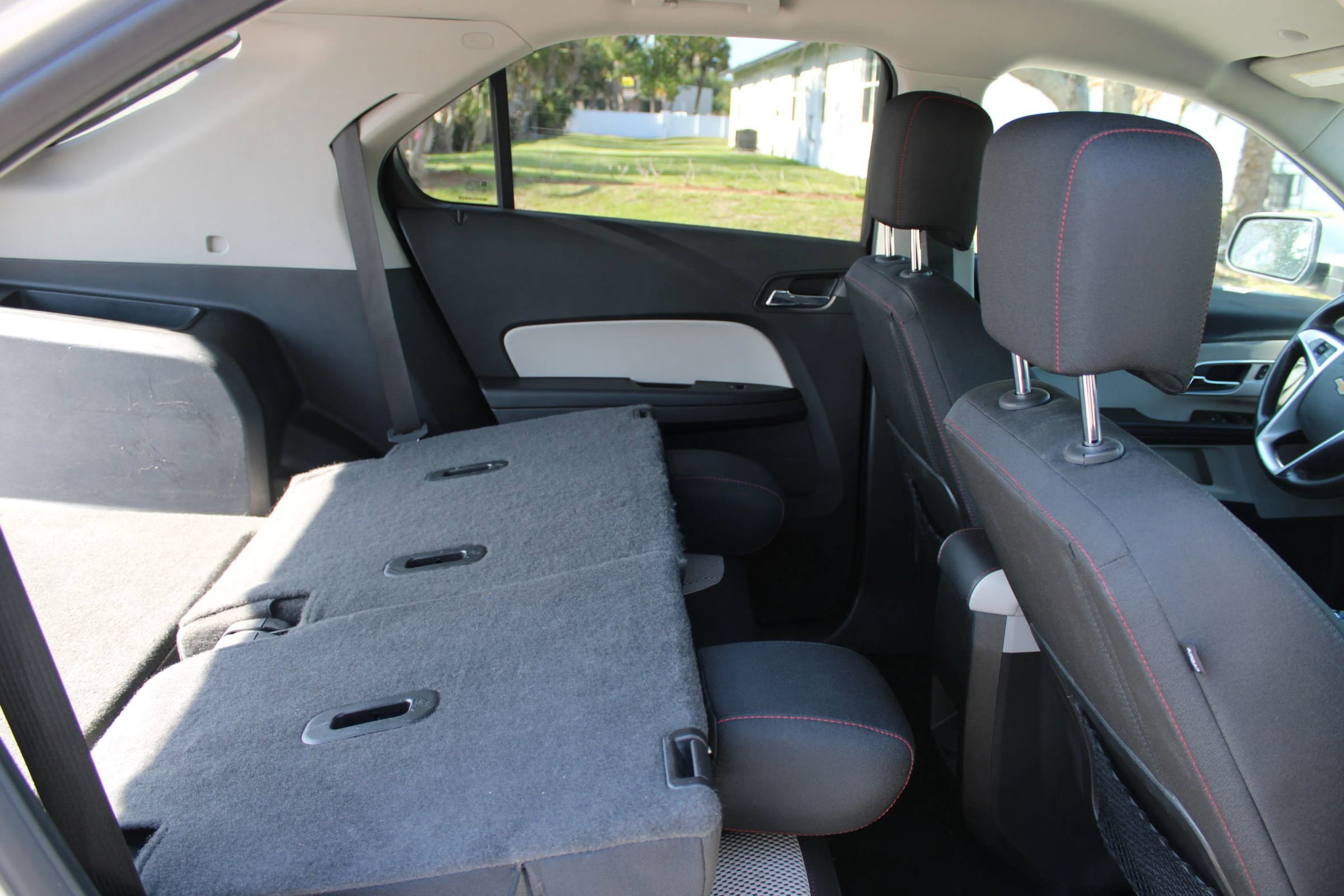 Used 2015 Chevrolet Equinox LT w/ Driver Convenience Package FWD image 18