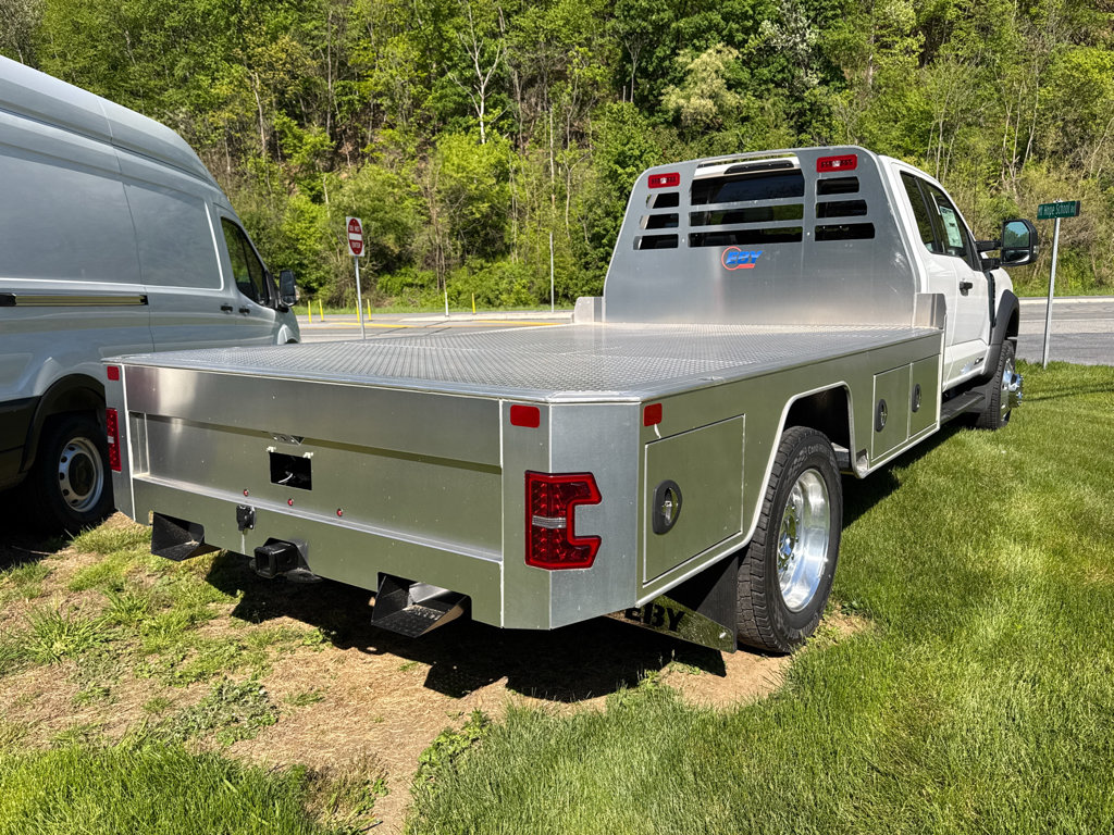 New 2026 Ford F550 4x4 Supercab Super Duty w/ XLT Value Package image 19