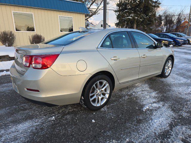Used 2015 Chevrolet Malibu LT w/ Power Convenience Package FWD image 4