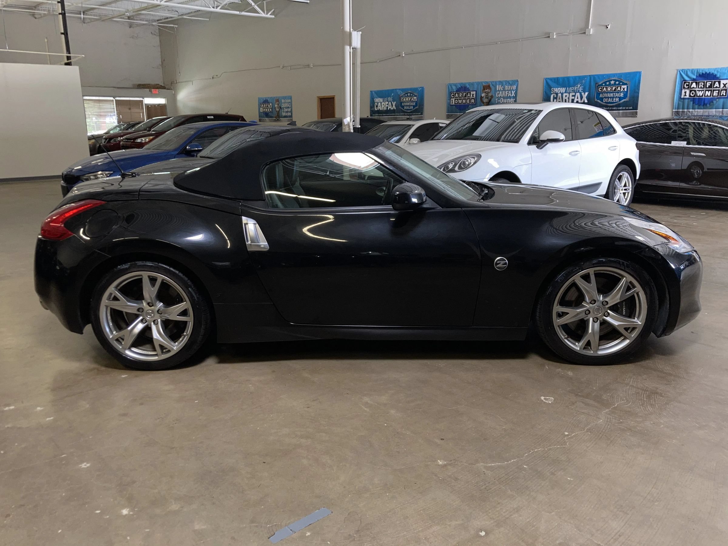 Used 2012 Nissan 370Z Touring w/ Sport Pkg RWD image 8