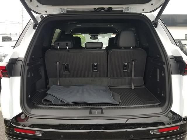 New 2026 Buick Enclave Sport Touring w/ LPO, Floor Liner Package FWD image 5