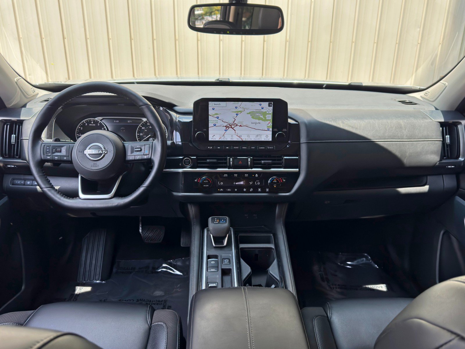Used 2022 Nissan Pathfinder SL w/ SL Premium Package FWD image 12
