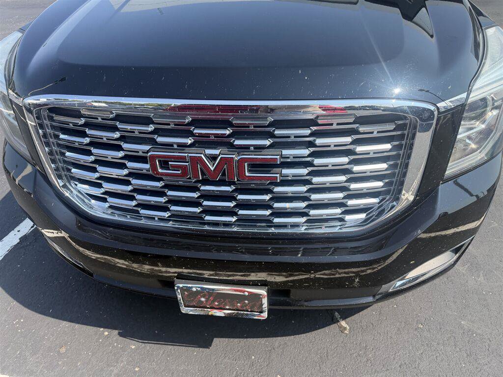 Used 2018 GMC Yukon XL Denali w/ Open Road Package AWD/4WD image 8