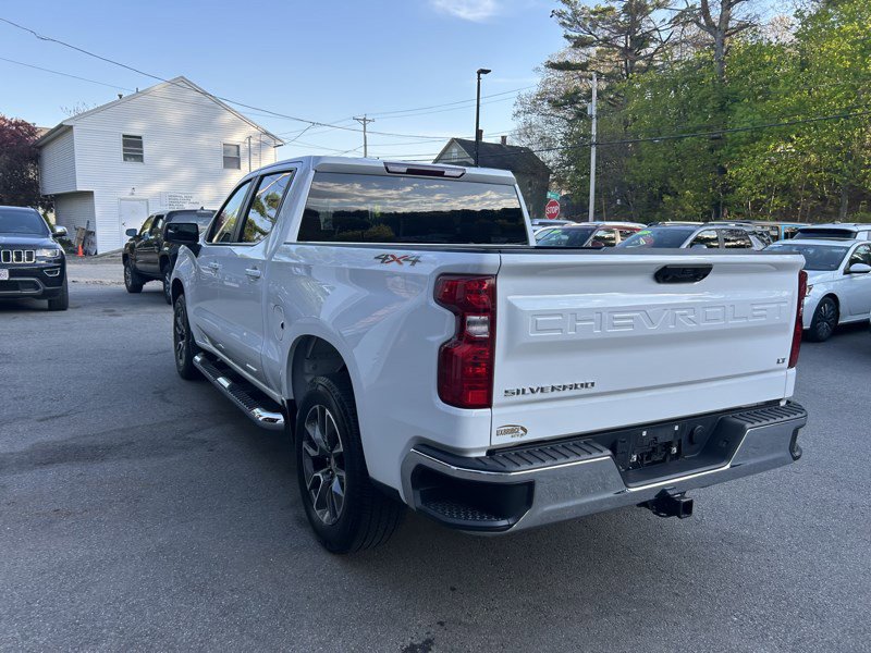 Used 2024 Chevrolet Silverado 1500 LT AWD/4WD image 7