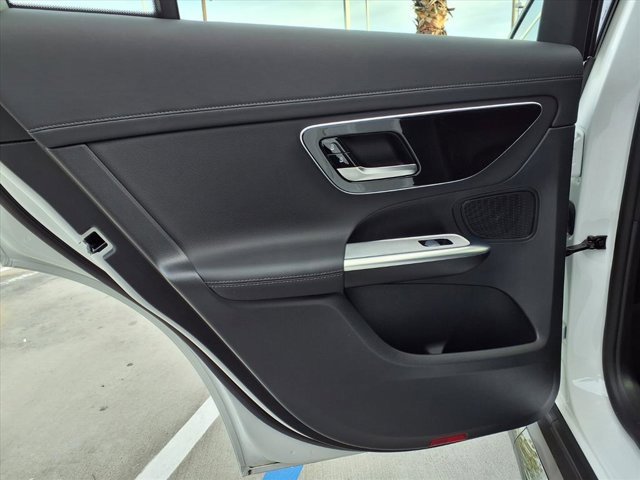 Used 2025 Mercedes-Benz GLC 43 AMG 4MATIC image 17