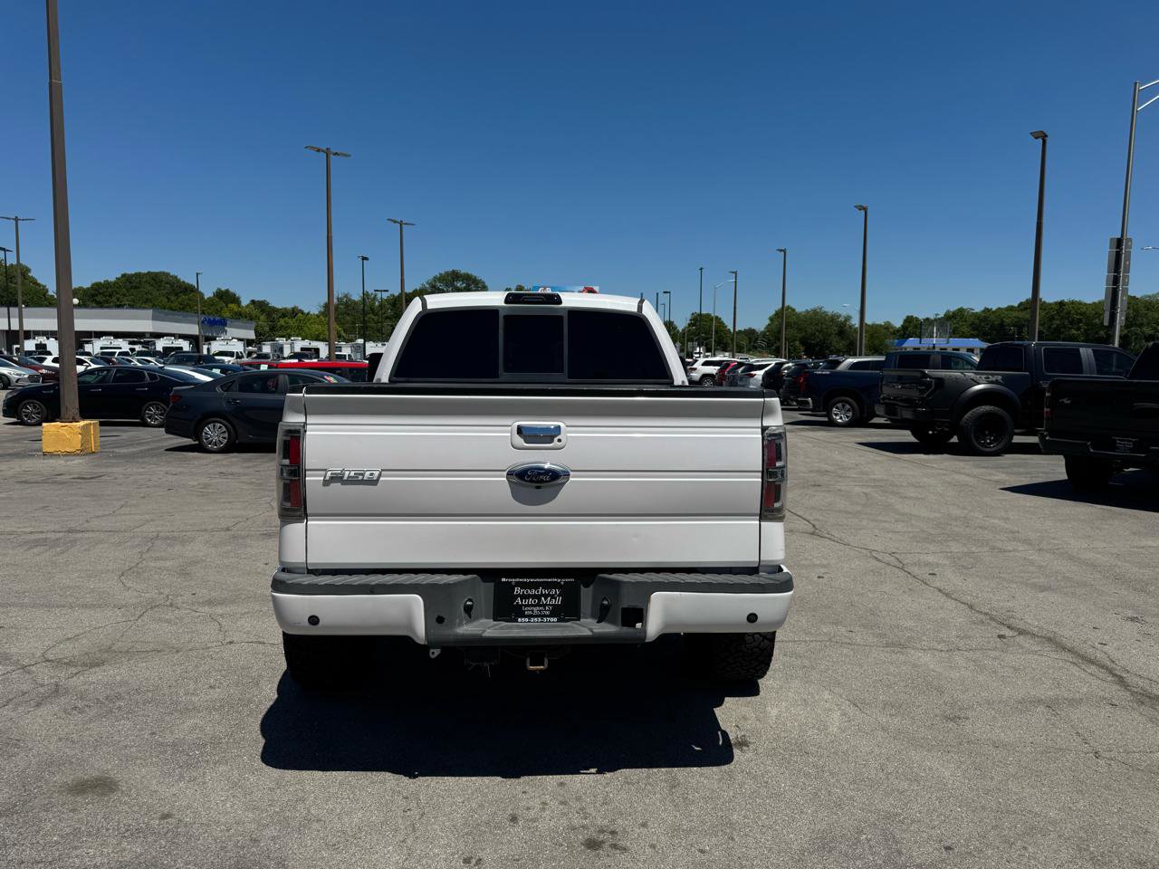 Used 2011 Ford F150 Lariat Limited AWD/4WD image 4