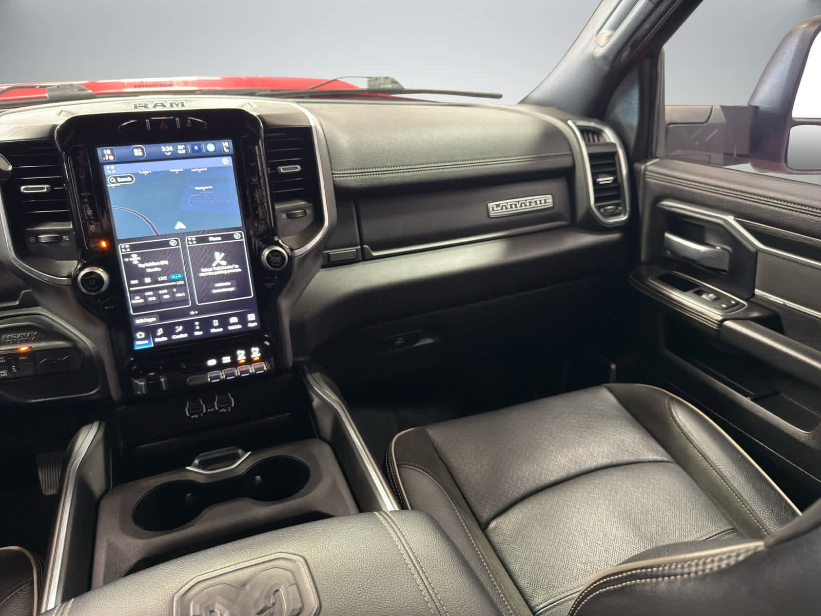 Used 2023 RAM 3500 Laramie w/ Night Edition image 26