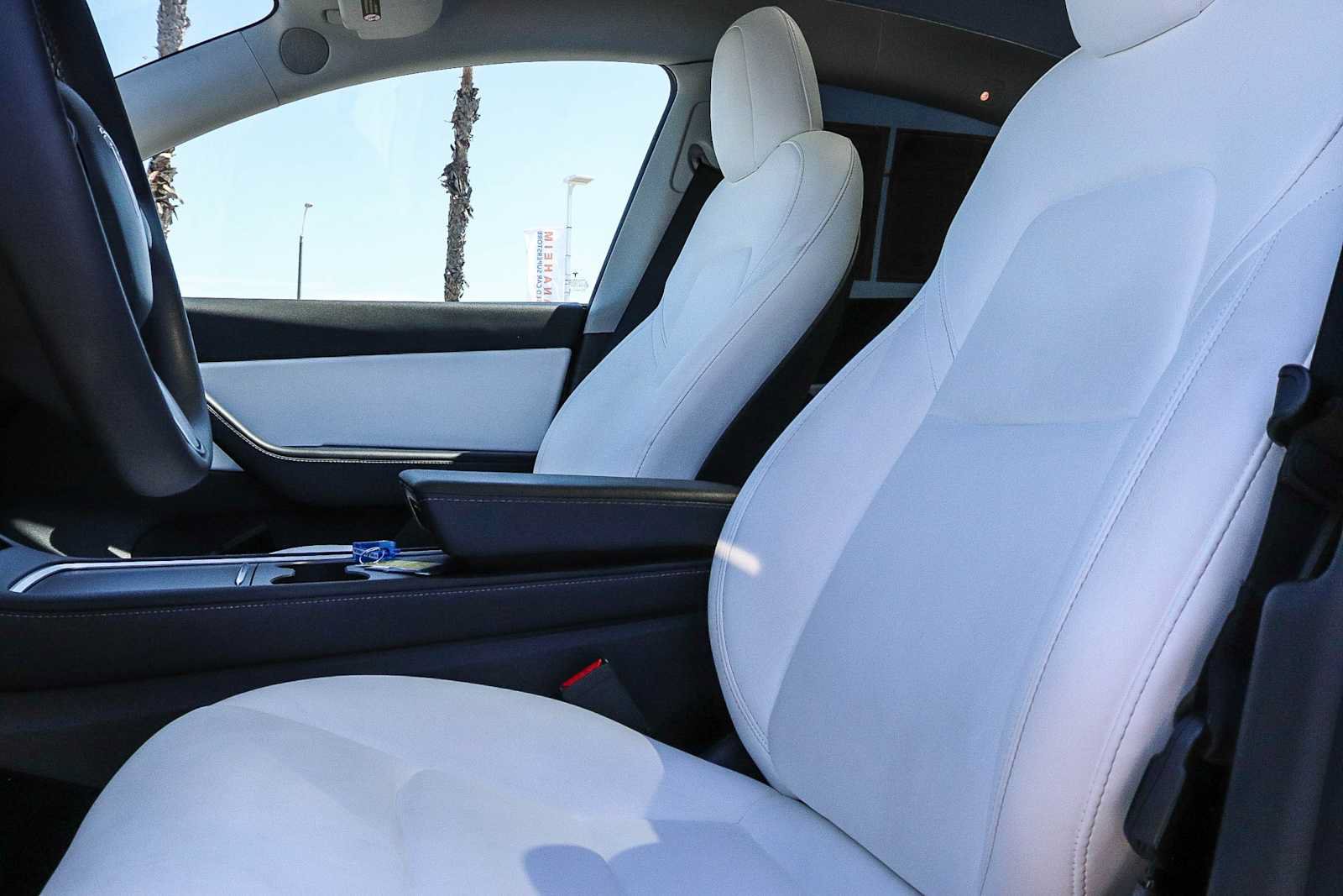 Used 2021 Tesla Model Y Performance AWD/4WD image 25