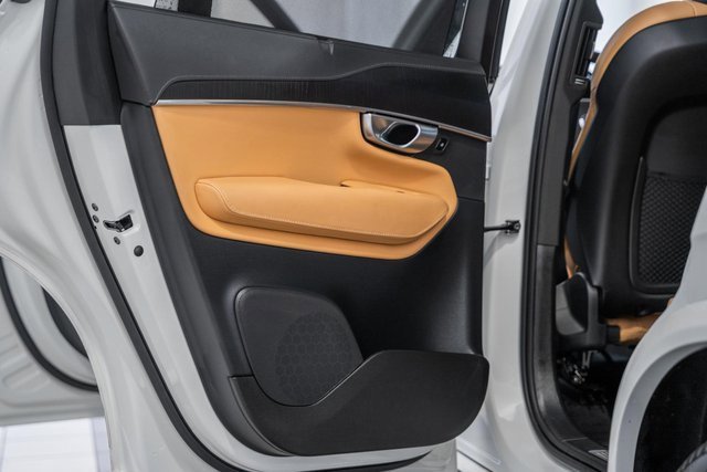 Used 2024 Volvo XC90 T8 Ultimate w/ Protection Package Premier image 32