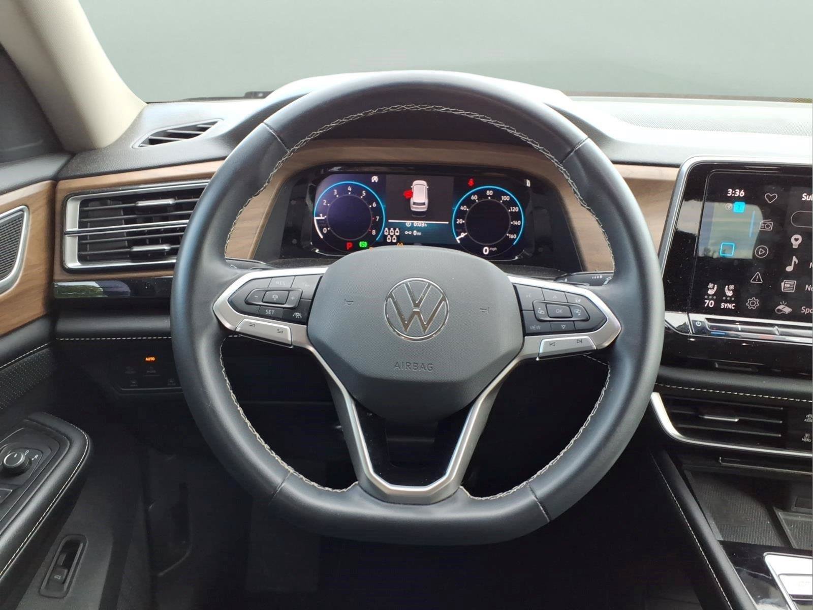 Used 2024 Volkswagen Atlas SE AWD/4WD image 9