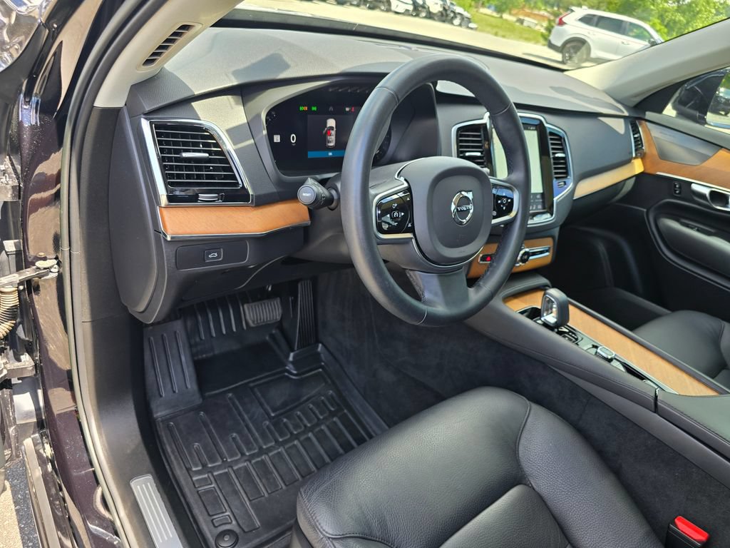 Used 2023 Volvo XC90 B6 Plus w/ Protection Package Premier AWD/4WD image 29
