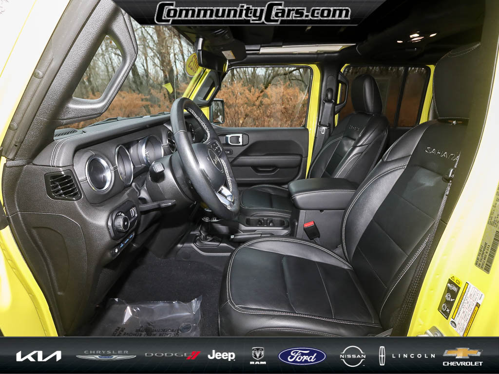 Used 2023 Jeep Wrangler Sahara w/ Cold Weather Group image 12