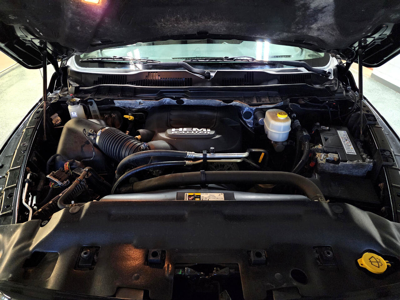 Used 2015 RAM 2500 Big Horn image 39