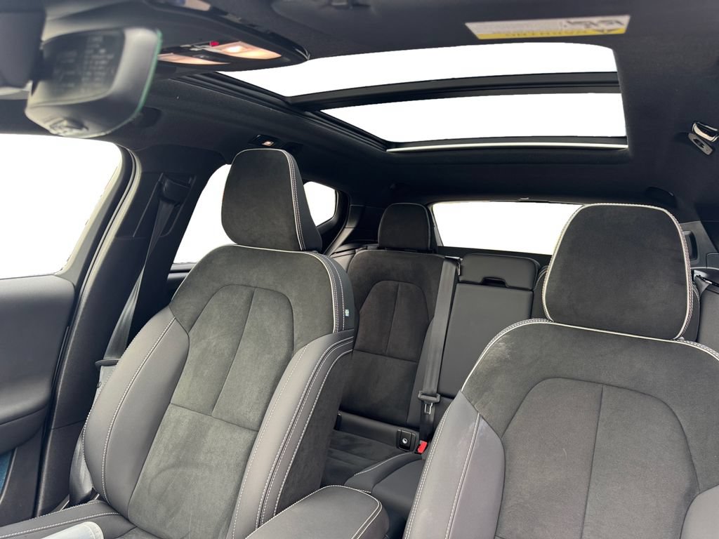 Certified 2023 Volvo XC40 Recharge Plus w/ Protection Package Premier AWD/4WD image 24