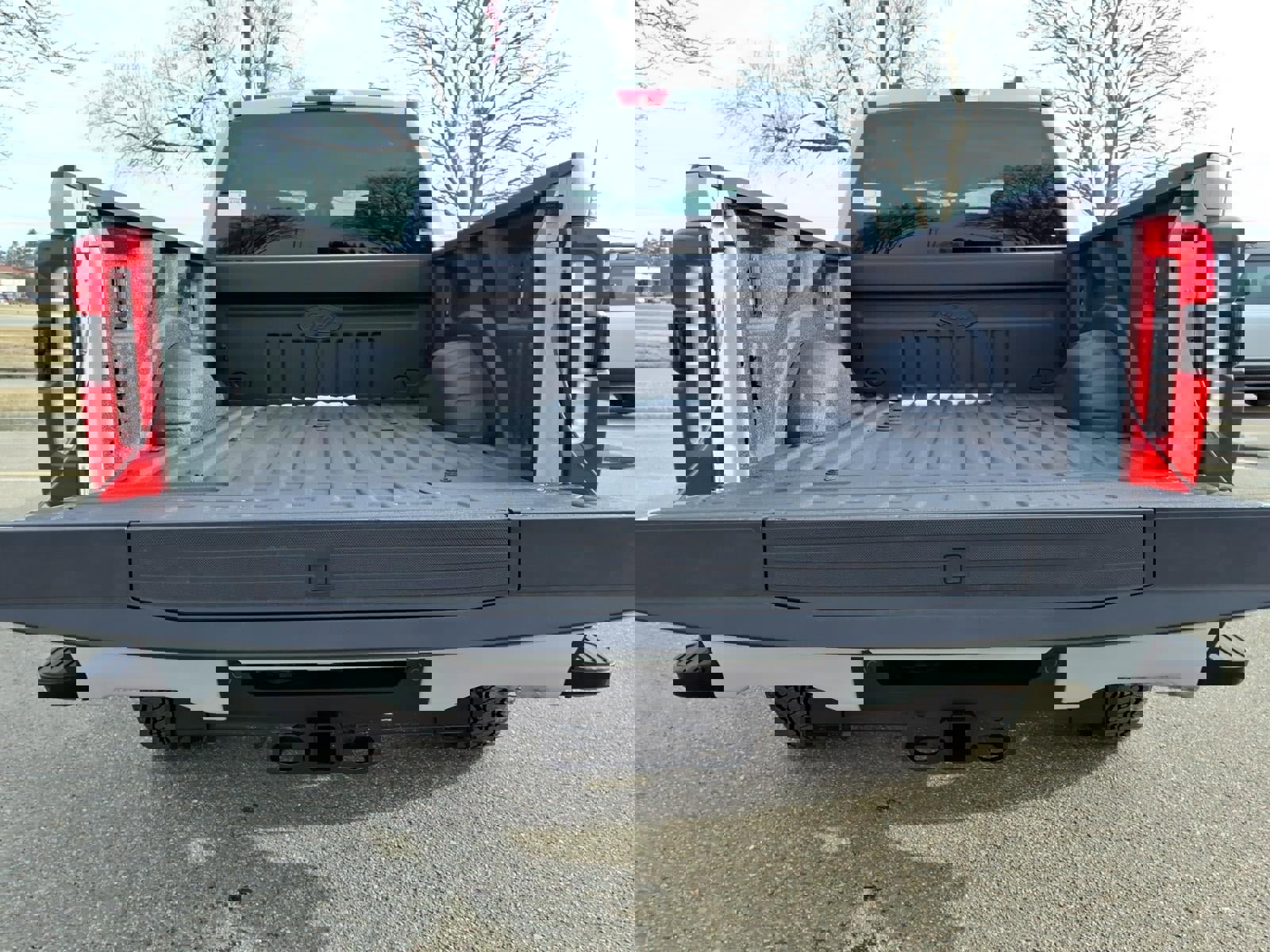 New 2026 Ford F250 Lariat w/ Black Appearance Package image 9