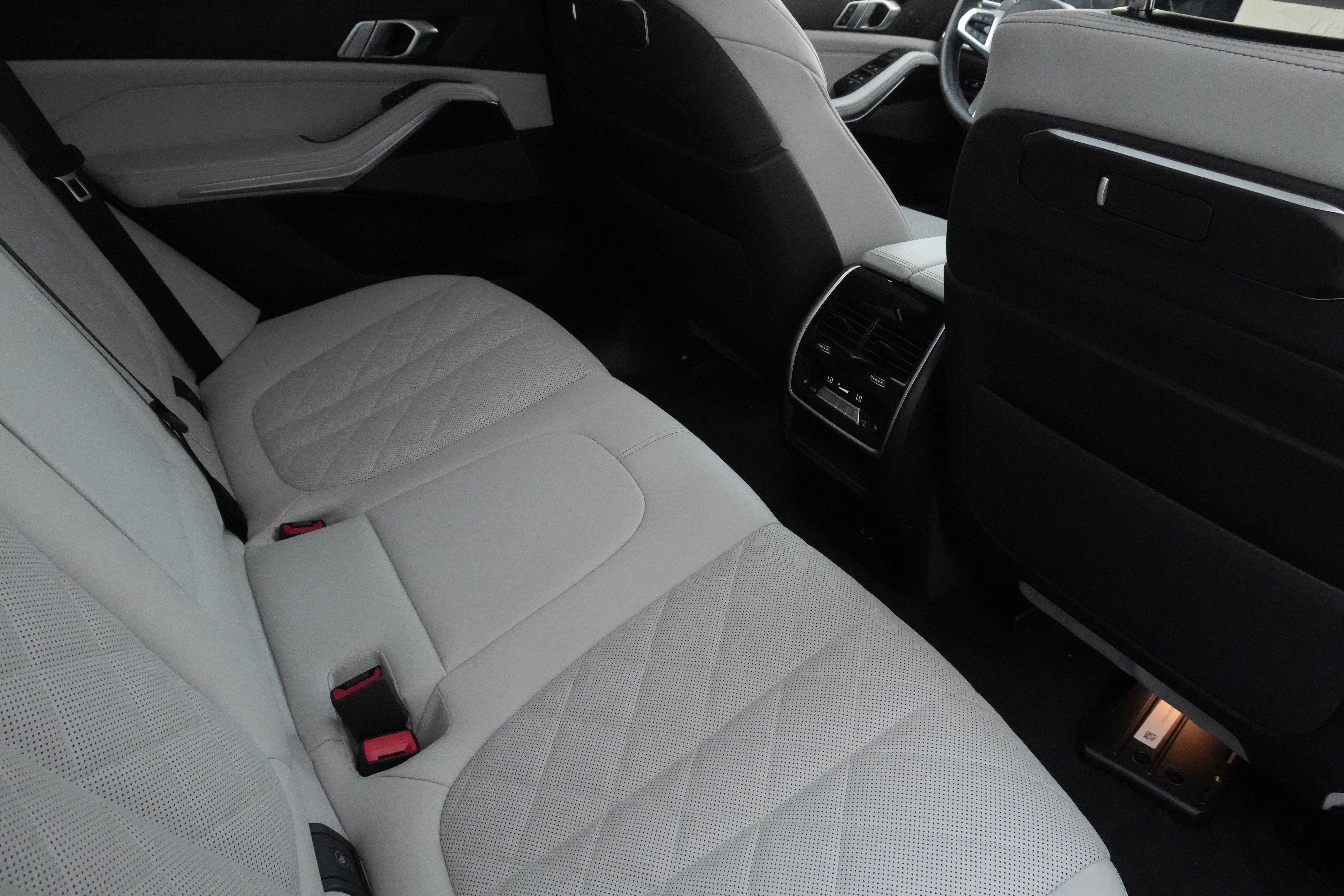 Certified 2026 BMW X5 M60i AWD/4WD image 38