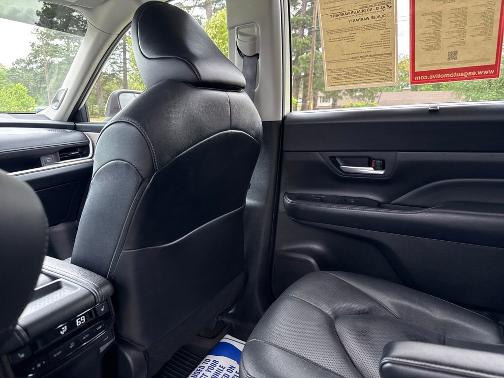 Used 2024 Toyota Grand Highlander Limited image 43