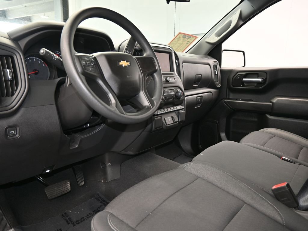 Used 2023 Chevrolet Silverado 1500 Custom image 12