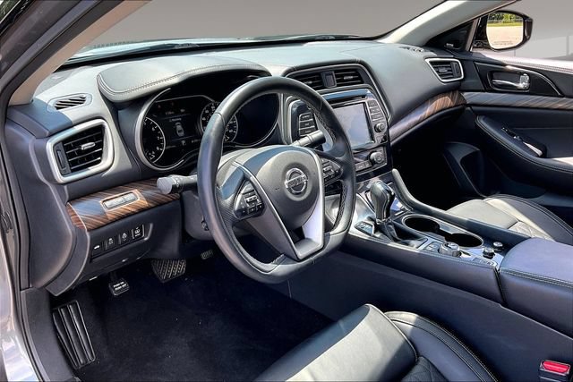 Used 2018 Nissan Maxima Platinum FWD image 17