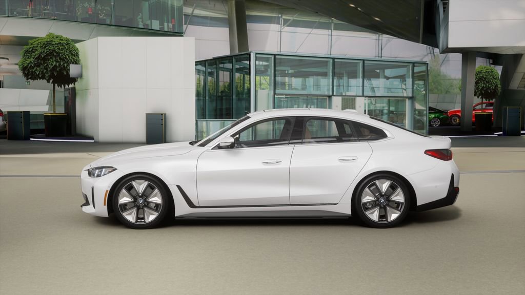 New 2025 BMW i4 eDrive40 image 4