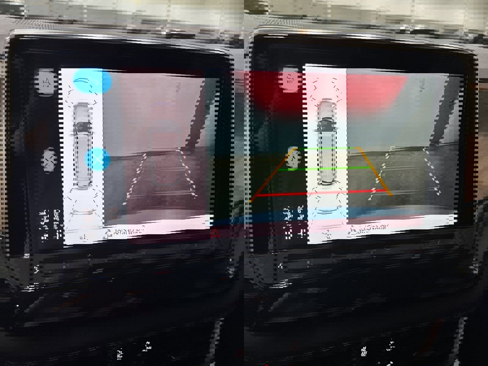 New 2025 Volkswagen Atlas SE image 18