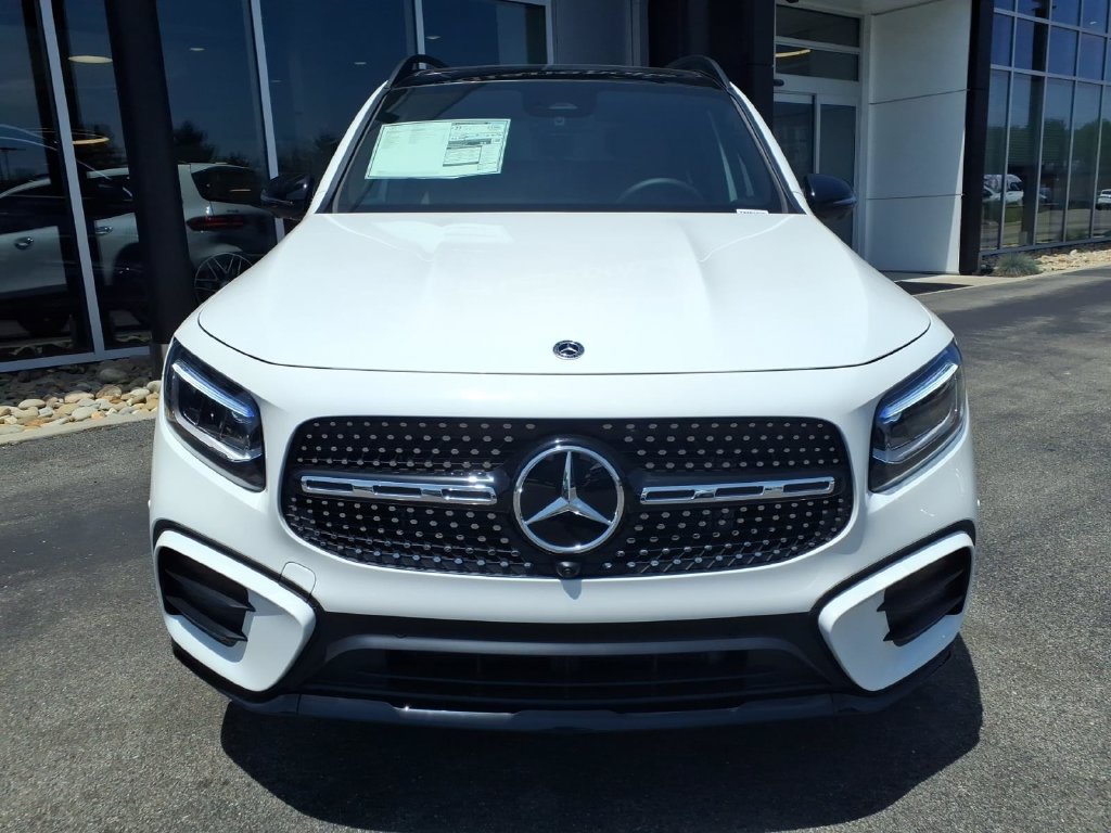 New 2026 Mercedes-Benz GLB 250 4MATIC image 9
