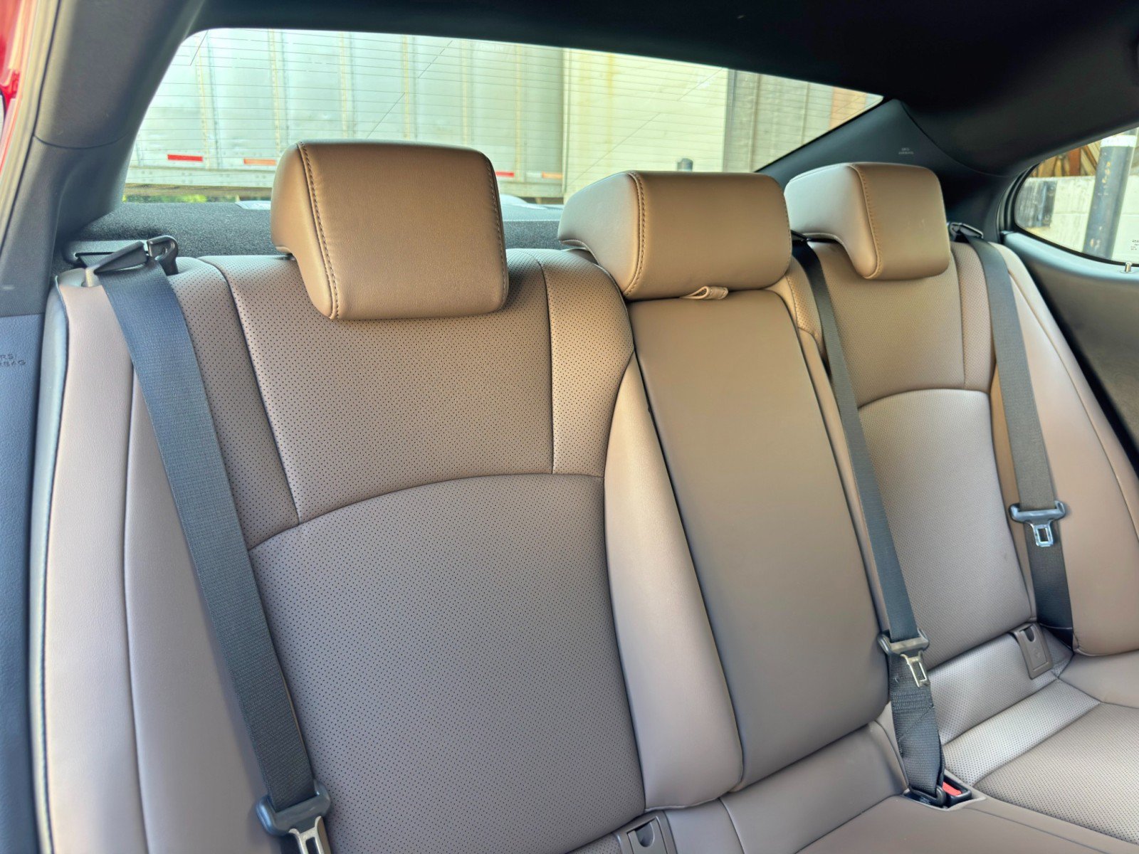 Used 2025 Lexus ES 300h w/ Premium Package FWD image 45