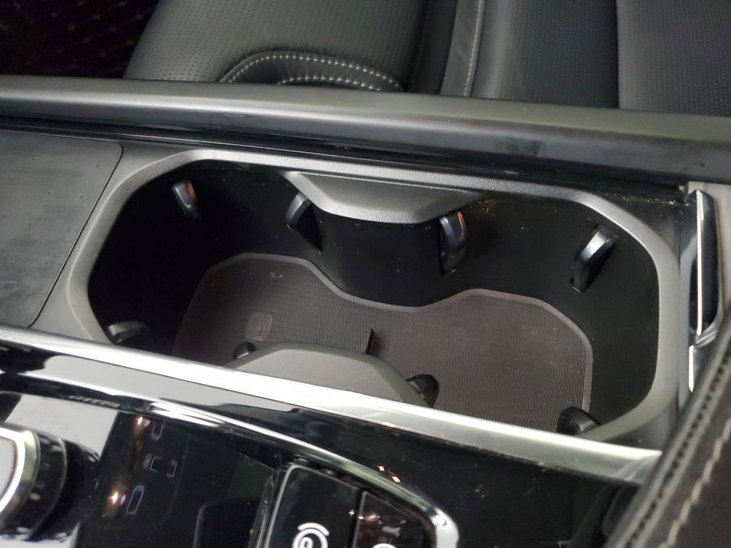 Used 2022 Volvo S90 B6 Inscription w/ Advanced Package image 33