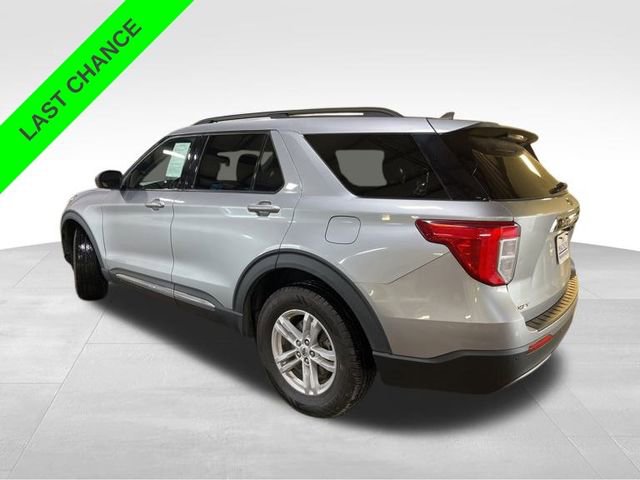 Used 2021 Ford Explorer XLT w/ Equipment Group 202A image 4