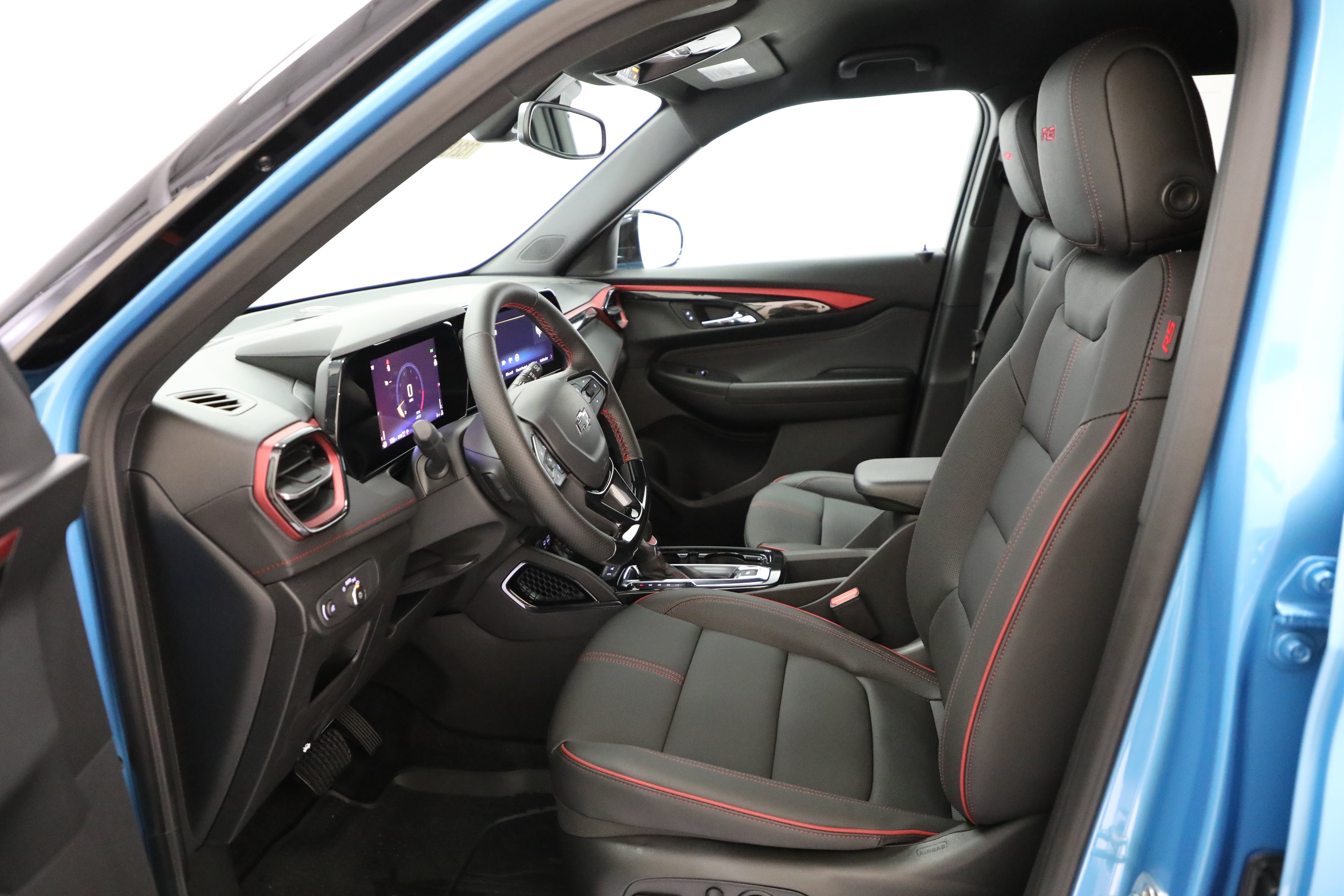 New 2026 Chevrolet TrailBlazer RS w/ Convenience Package AWD/4WD image 7