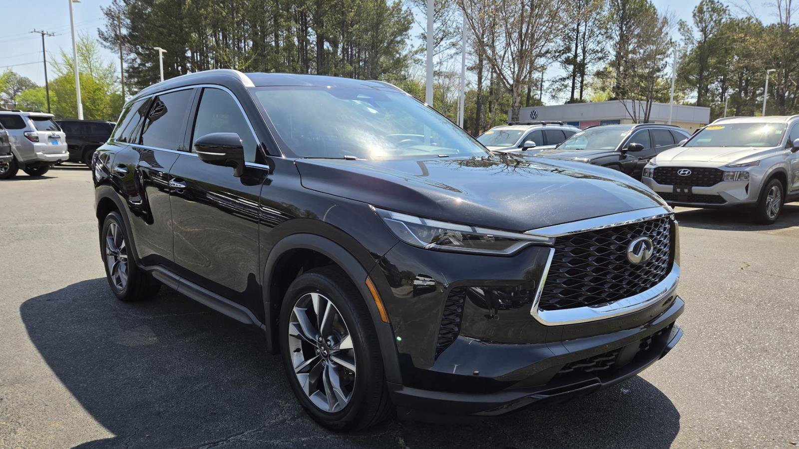 Used 2023 INFINITI QX60 Luxe w/ Vision Package image 7
