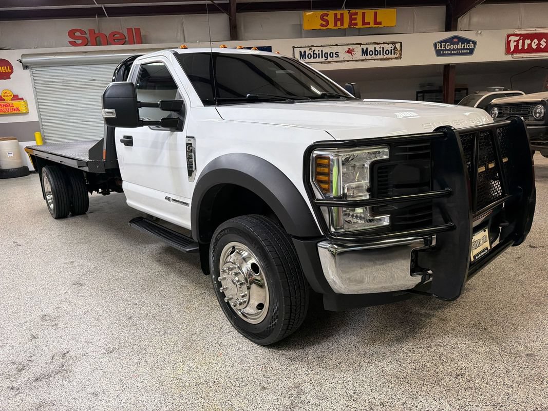 Used 2019 Ford F550 2WD Regular Cab Super Duty image 11