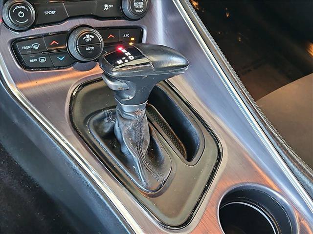 Used 2018 Dodge Challenger SXT RWD image 12