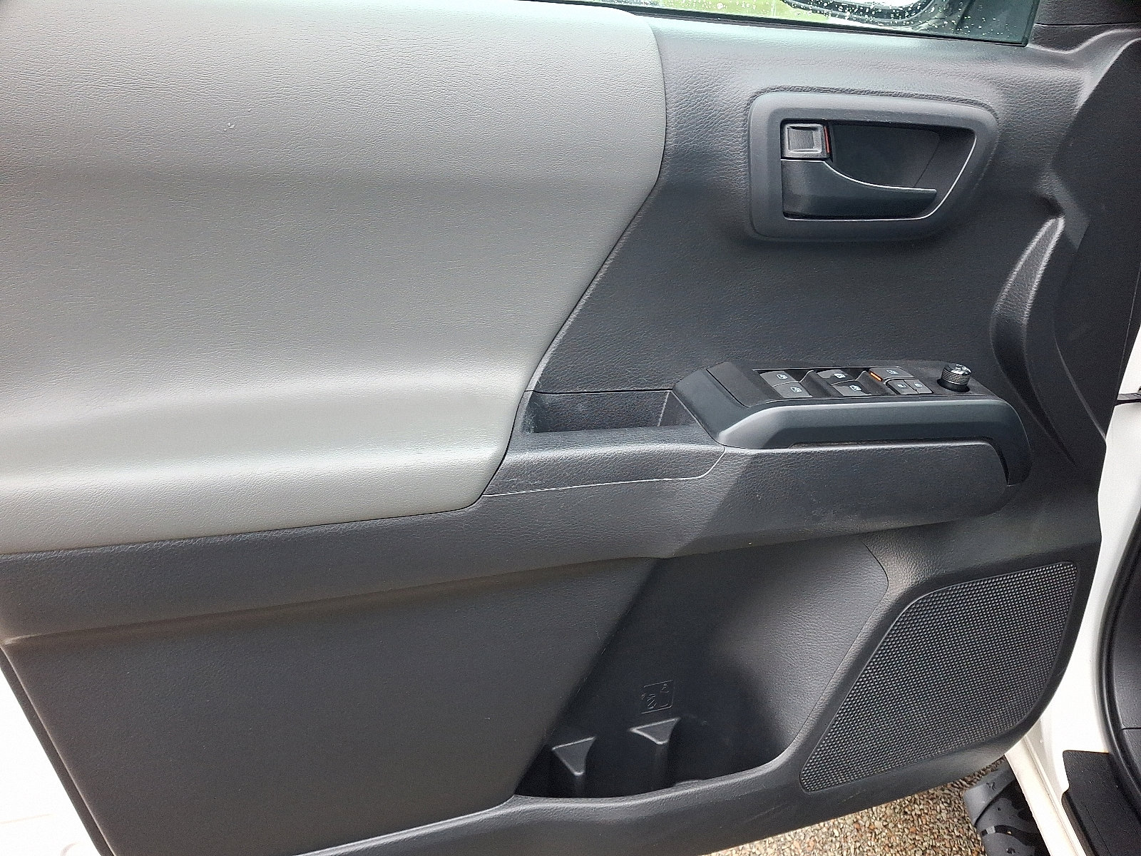 Used 2022 Toyota Tacoma 4x4 Double Cab image 12