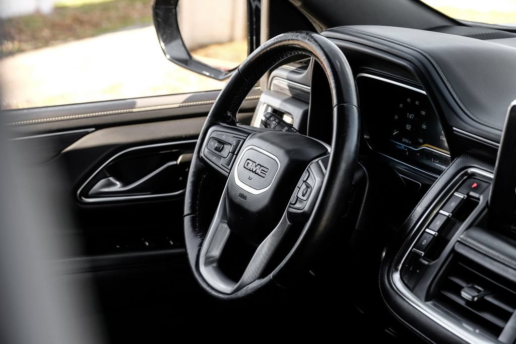 Used 2022 GMC Yukon XL SLT AWD/4WD image 11