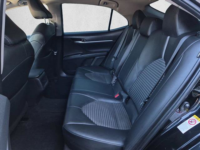 Used 2018 Toyota Camry SE FWD image 17