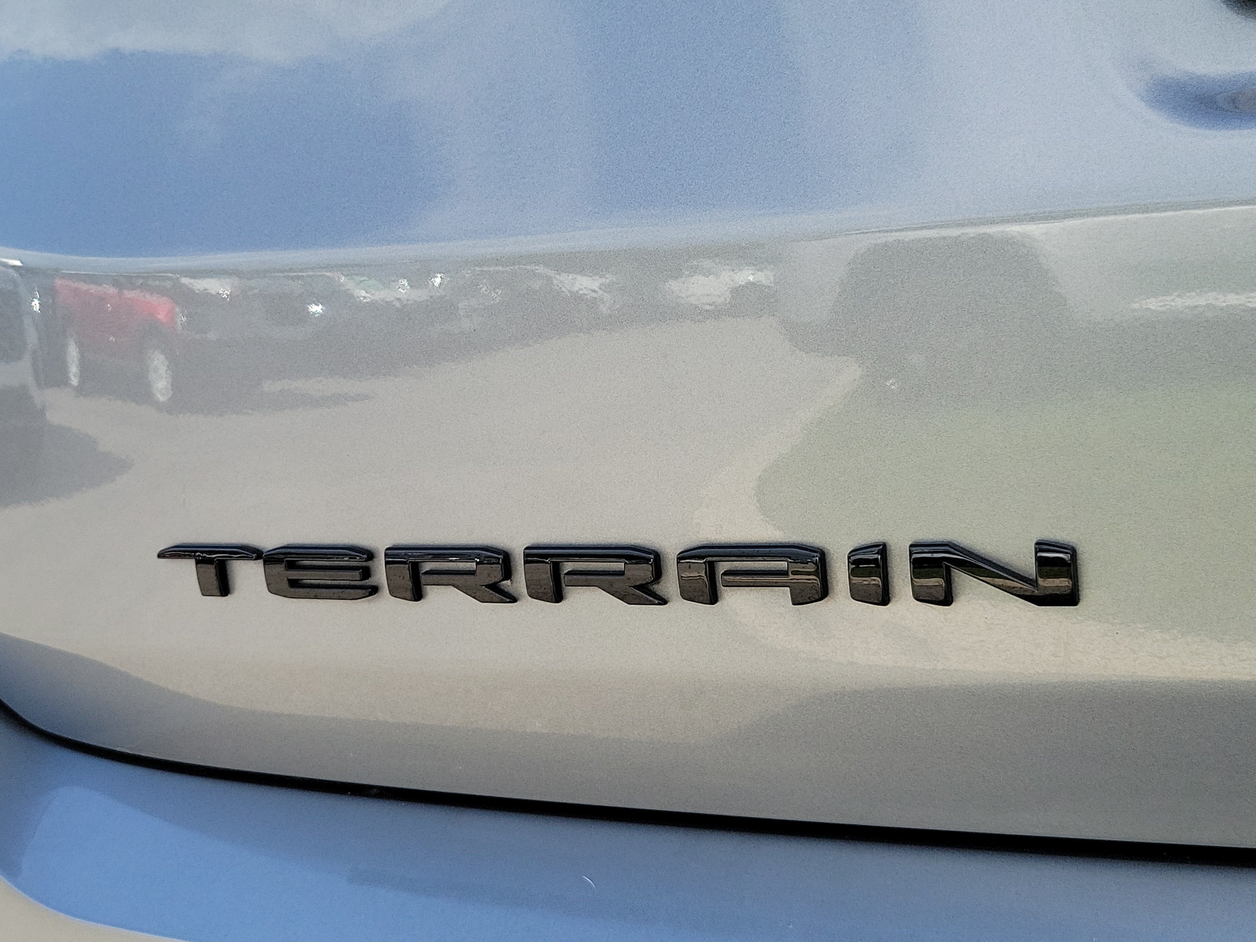 Used 2024 GMC Terrain SLE w/ Driver Convenience Package FWD image 28