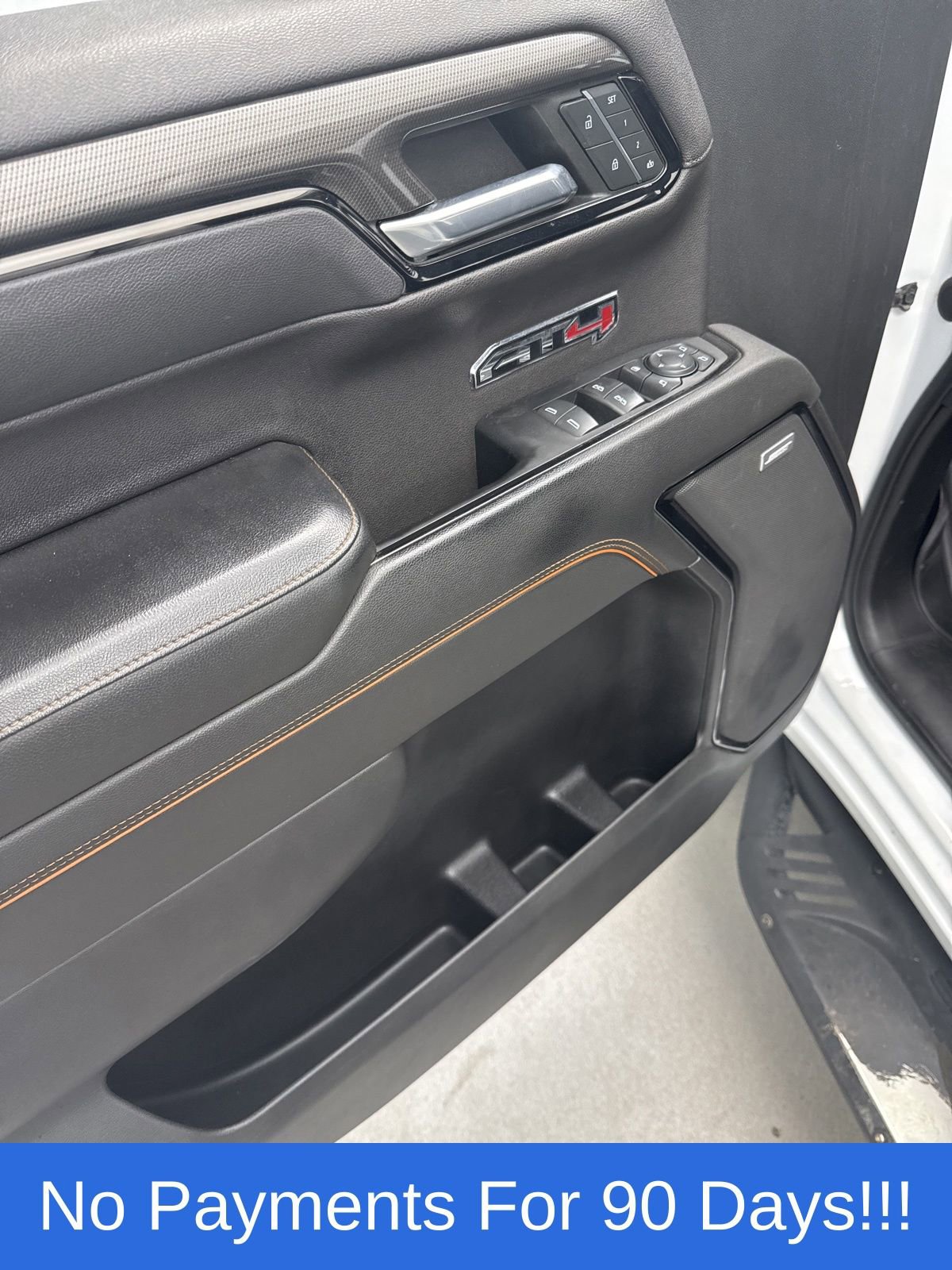 Used 2022 GMC Sierra 1500 AT4 w/ Technology Package image 15