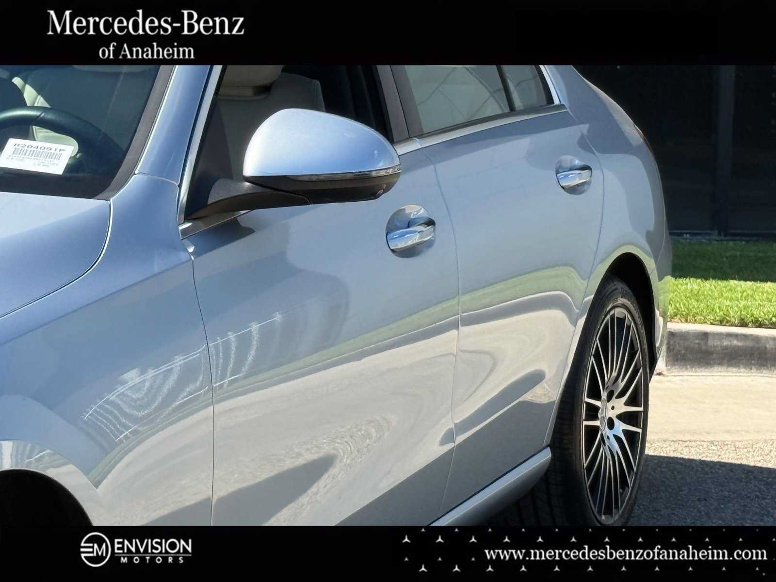 Used 2024 Mercedes-Benz C 300 Sedan image 4