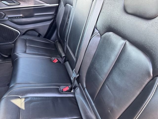 Used 2022 Jeep Grand Cherokee Limited AWD/4WD image 11