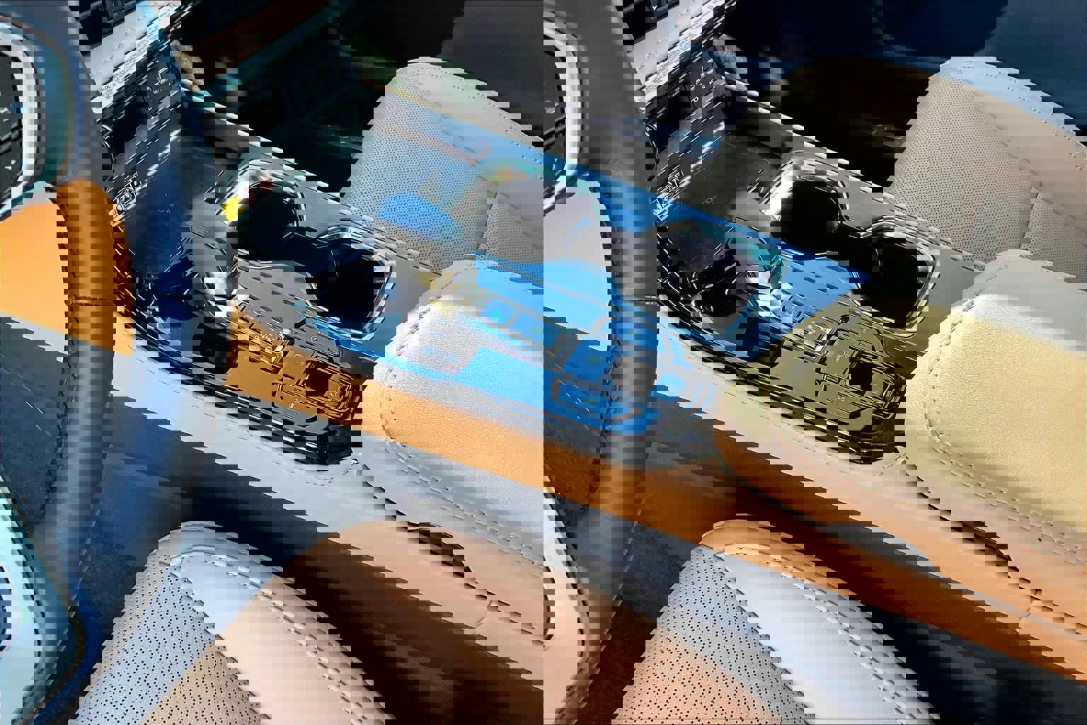 Certified 2025 Lexus NX 250 FWD w/ Premium Package image 16