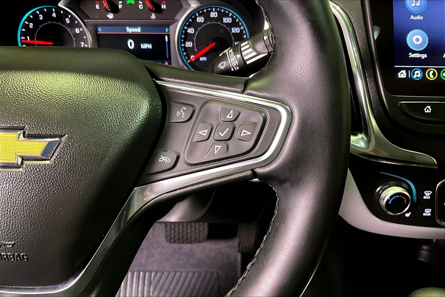 Used 2024 Chevrolet Equinox LT image 12