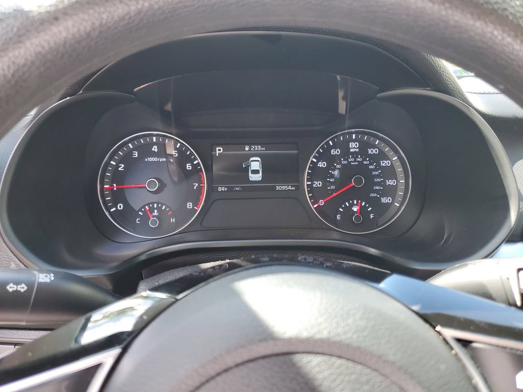 Certified 2022 Kia Forte LXS w/ LXS Technology Package FWD image 26