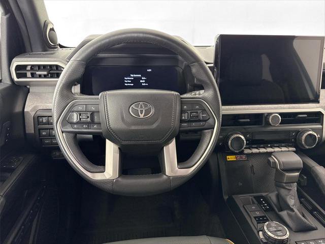 Certified 2025 Toyota 4Runner Trailhunter AWD/4WD image 32