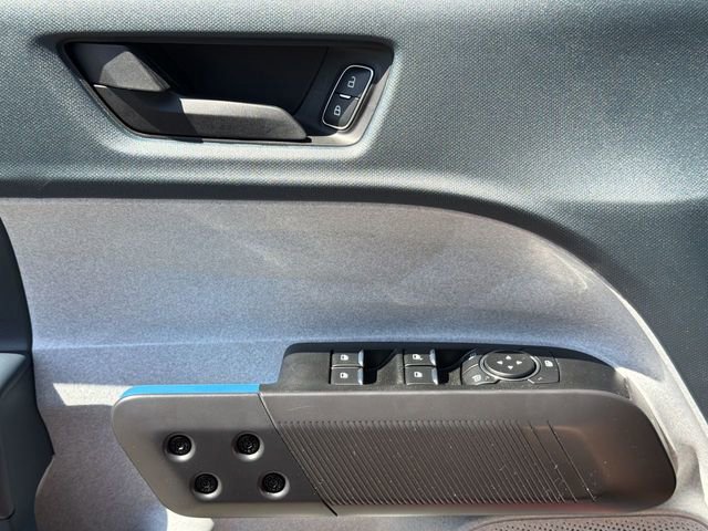 Certified 2025 Ford Maverick XLT w/ XLT Luxury Package image 22