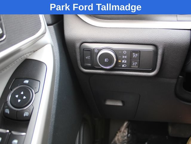 Used 2023 Ford Explorer XLT w/ Equipment Group 202A AWD/4WD image 17
