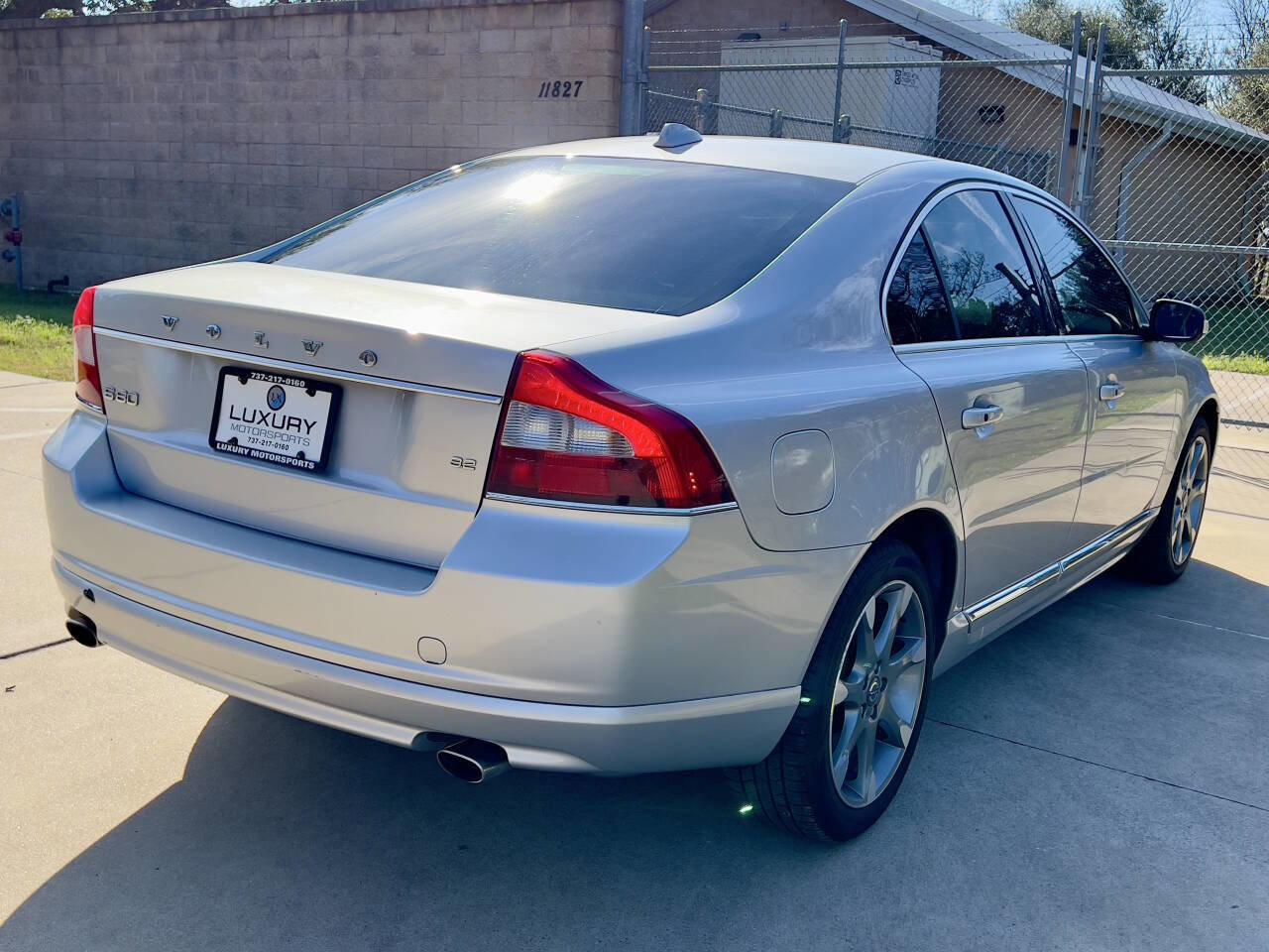 Used 2010 Volvo S80 3.2 image 11