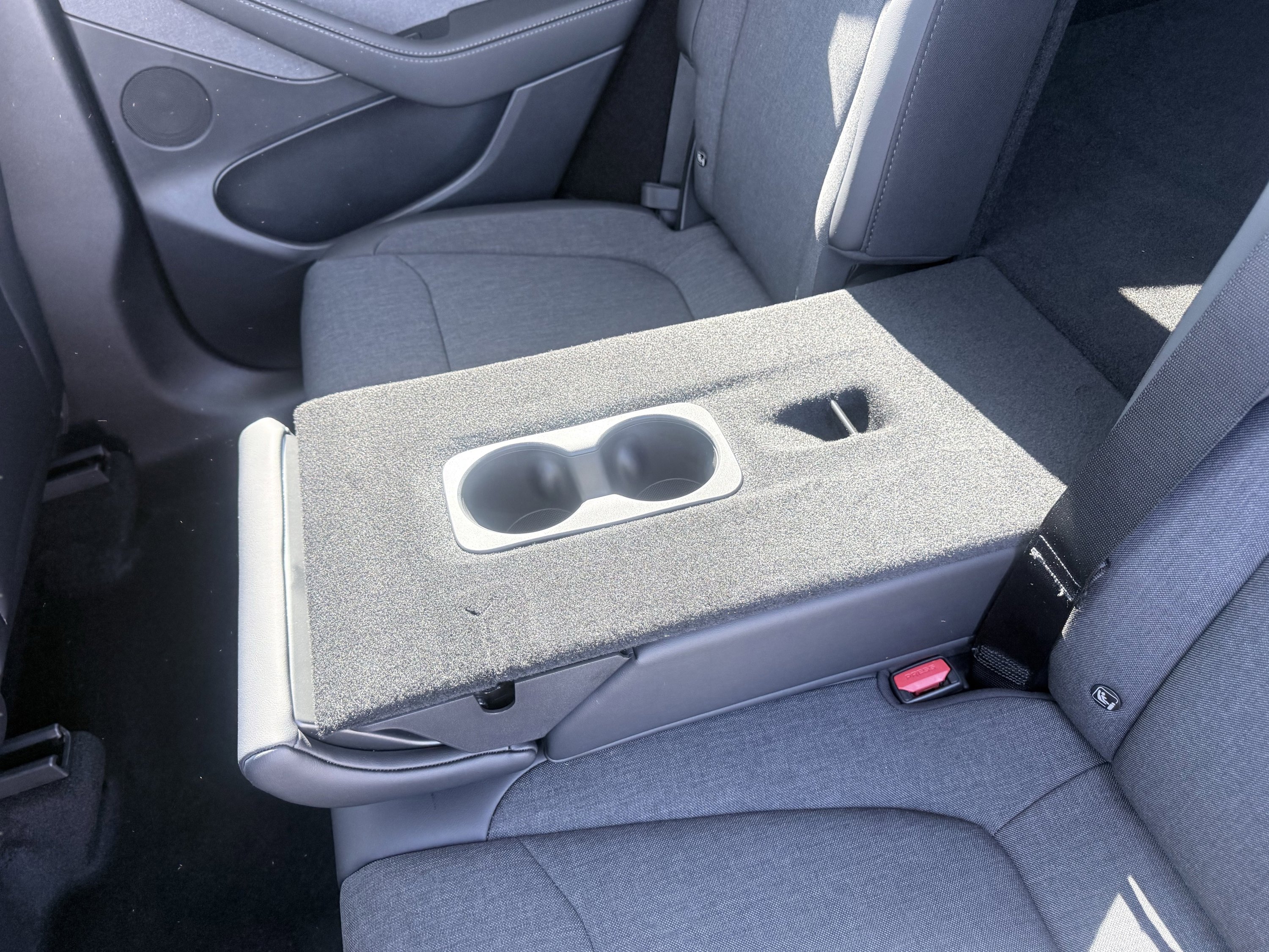 Used 2026 Tesla Model Y 2WD image 37