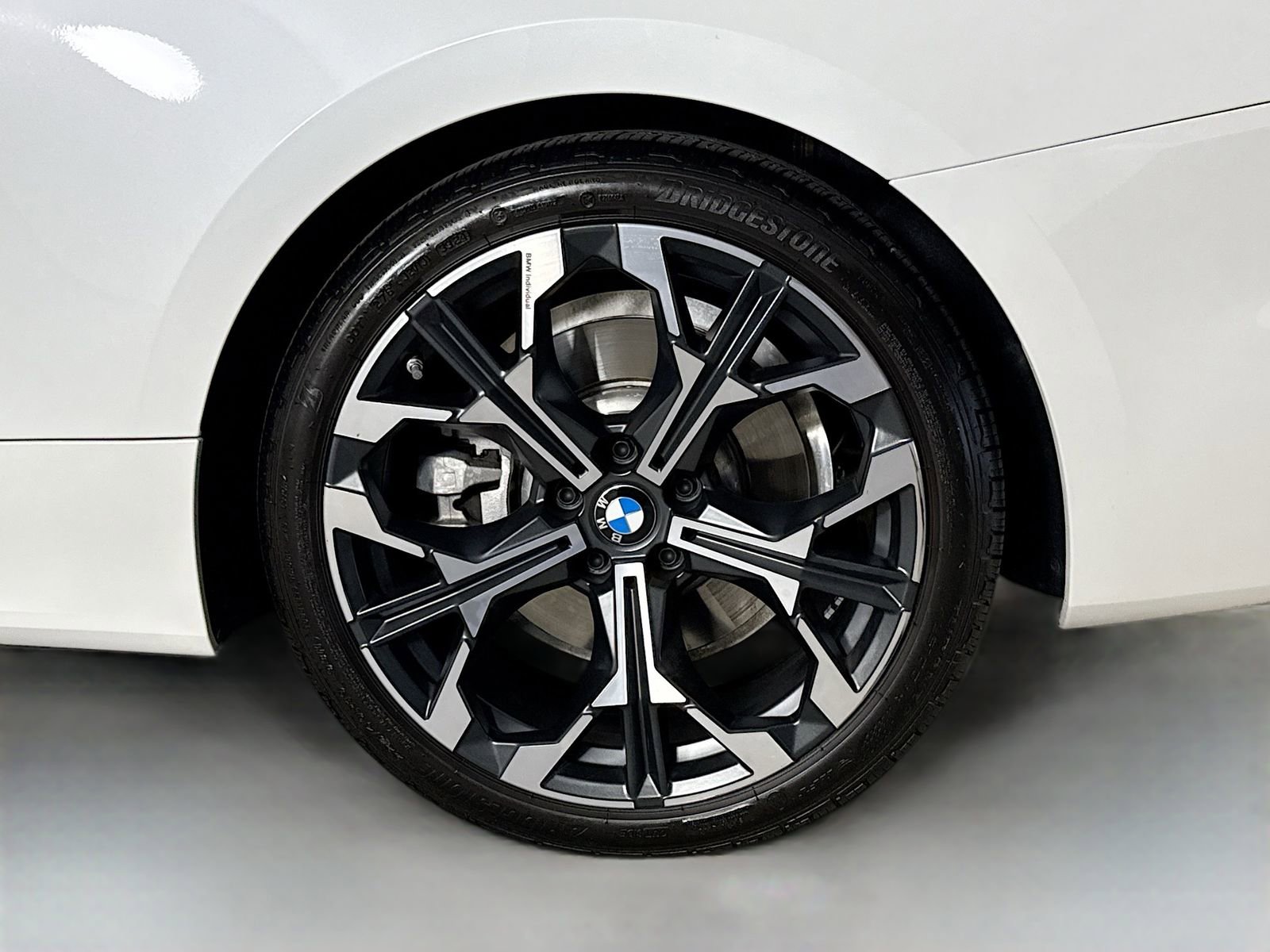 Used 2025 BMW 430i Convertible w/ Convenience Package image 32